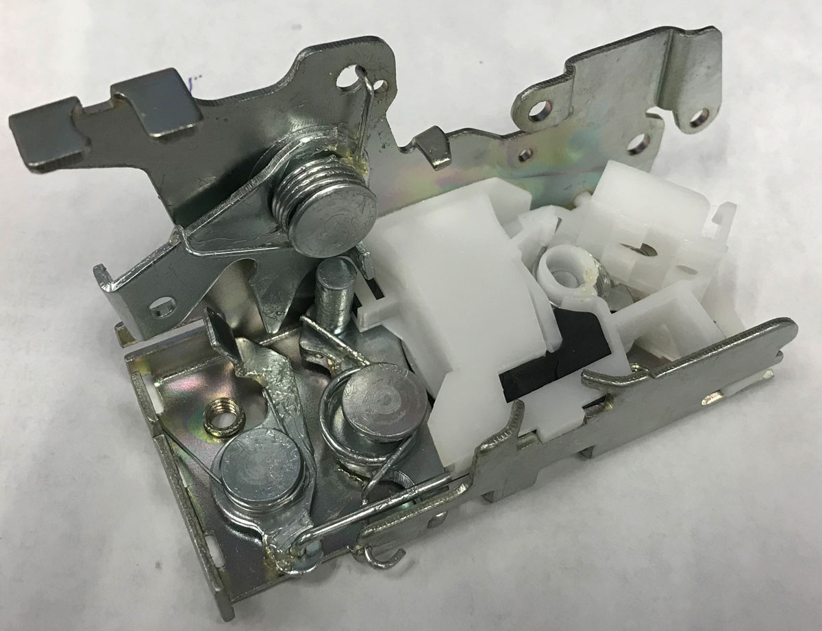 DODGE MERCEDES BENZ SPRINTER VAN 19952006 9017301135 SLIDING DOOR